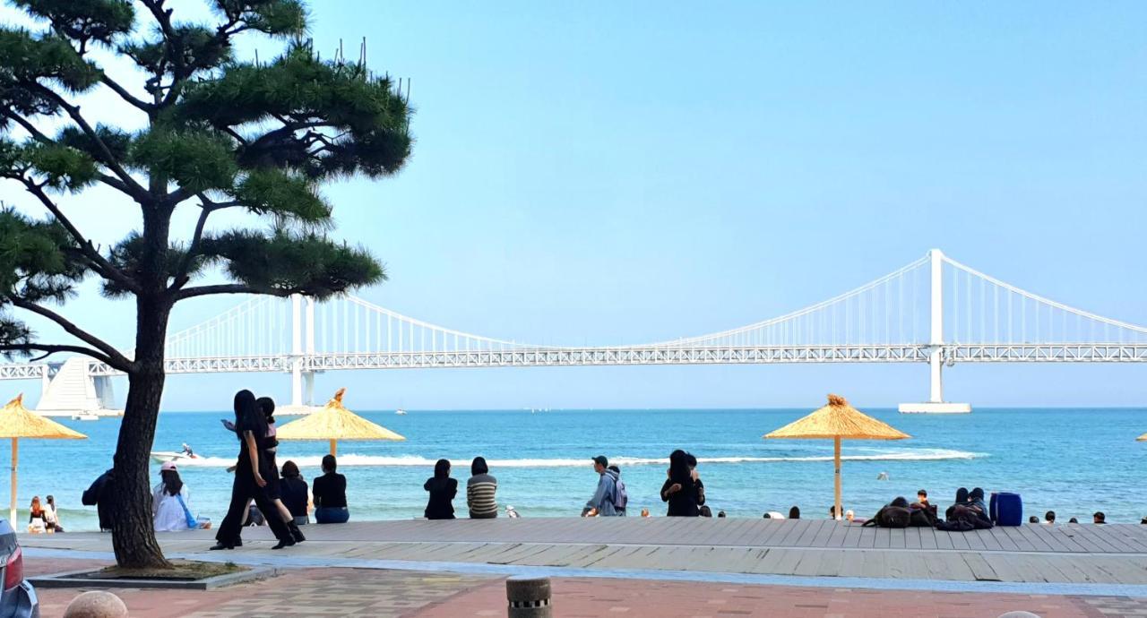 Holiday Apt Gwangan Beach Busan Eksteriør bilde